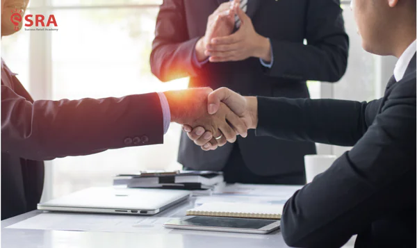 Đào tạo và hỗ trợ vận hành là nền tảng giúp các cửa hàng nhận quyền duy trì tiêu chuẩn đồng nhất