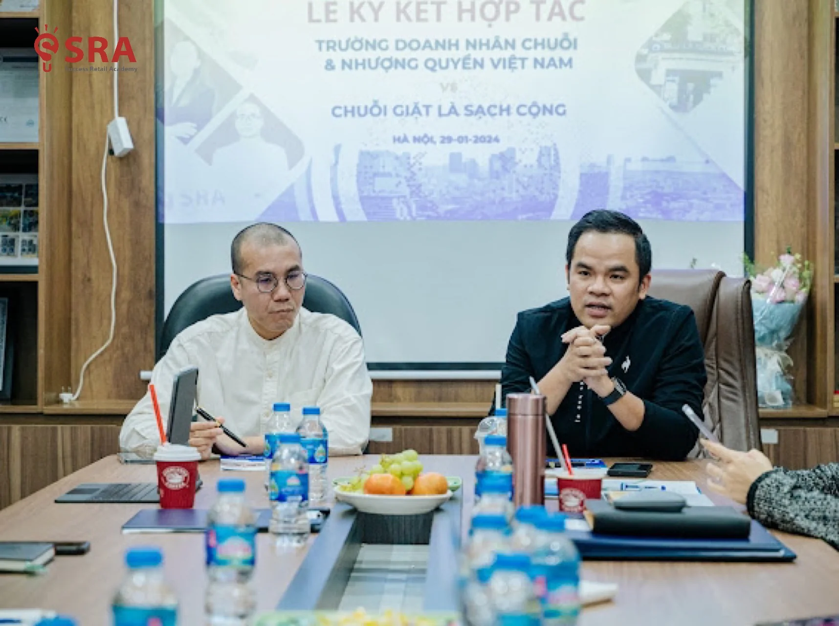 Ông Trần Văn Long (TGĐ Chuỗi Giặt Là Sạch Cộng) phát biểu trong buổi lễ