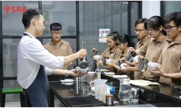 SOP chính là “mã DNA” của chuỗi: giúp mọi chi nhánh tạo ra cùng một chất lượng, dù ở bất kỳ tỉnh thành nào