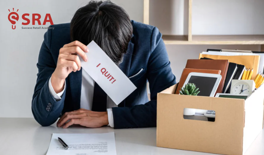 Nhân viên trong tình trạng chán nản muốn nghỉ việc
